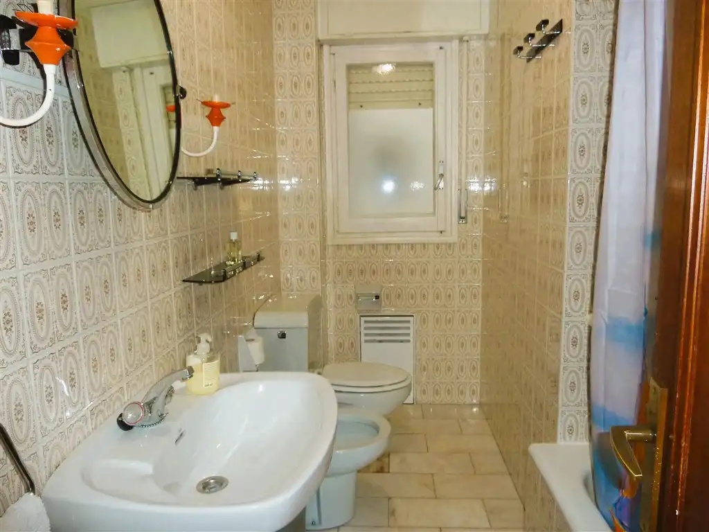 Baño de Piso en venta en  Pamplona / Iruña con Calefacción, Parquet y Terraza