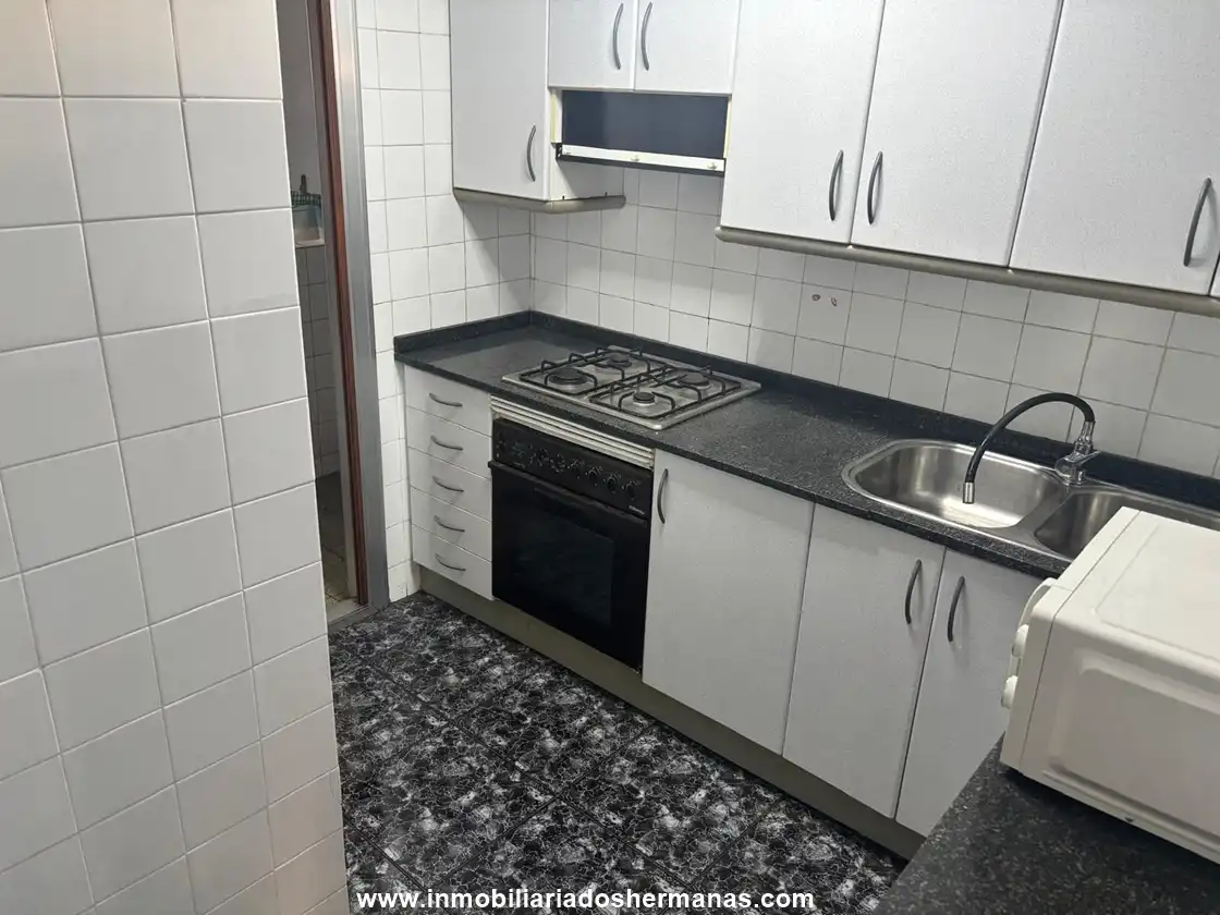 Cocina de Piso en venta en El Prat de Llobregat con Balcón