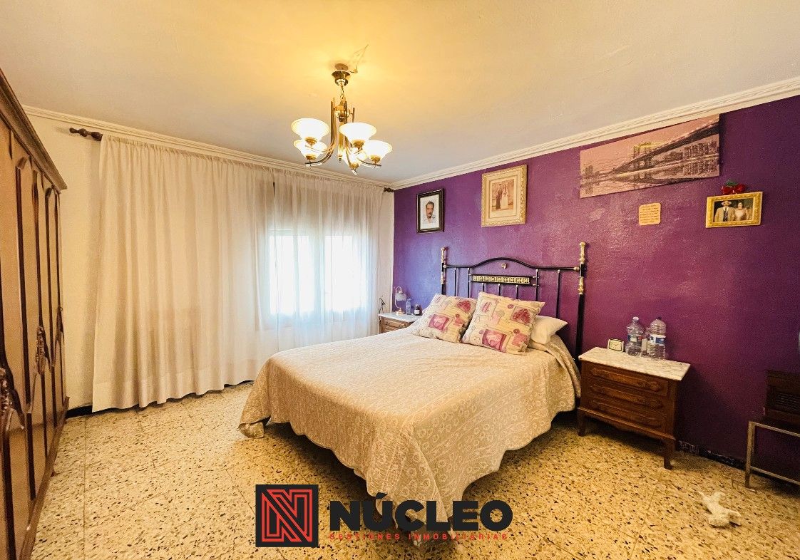 Dormitori de Dúplex en venda en Villanueva de Gállego