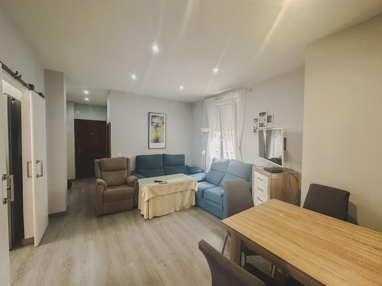 Living room of Flat for sale in  Cádiz Capital  with Balcony