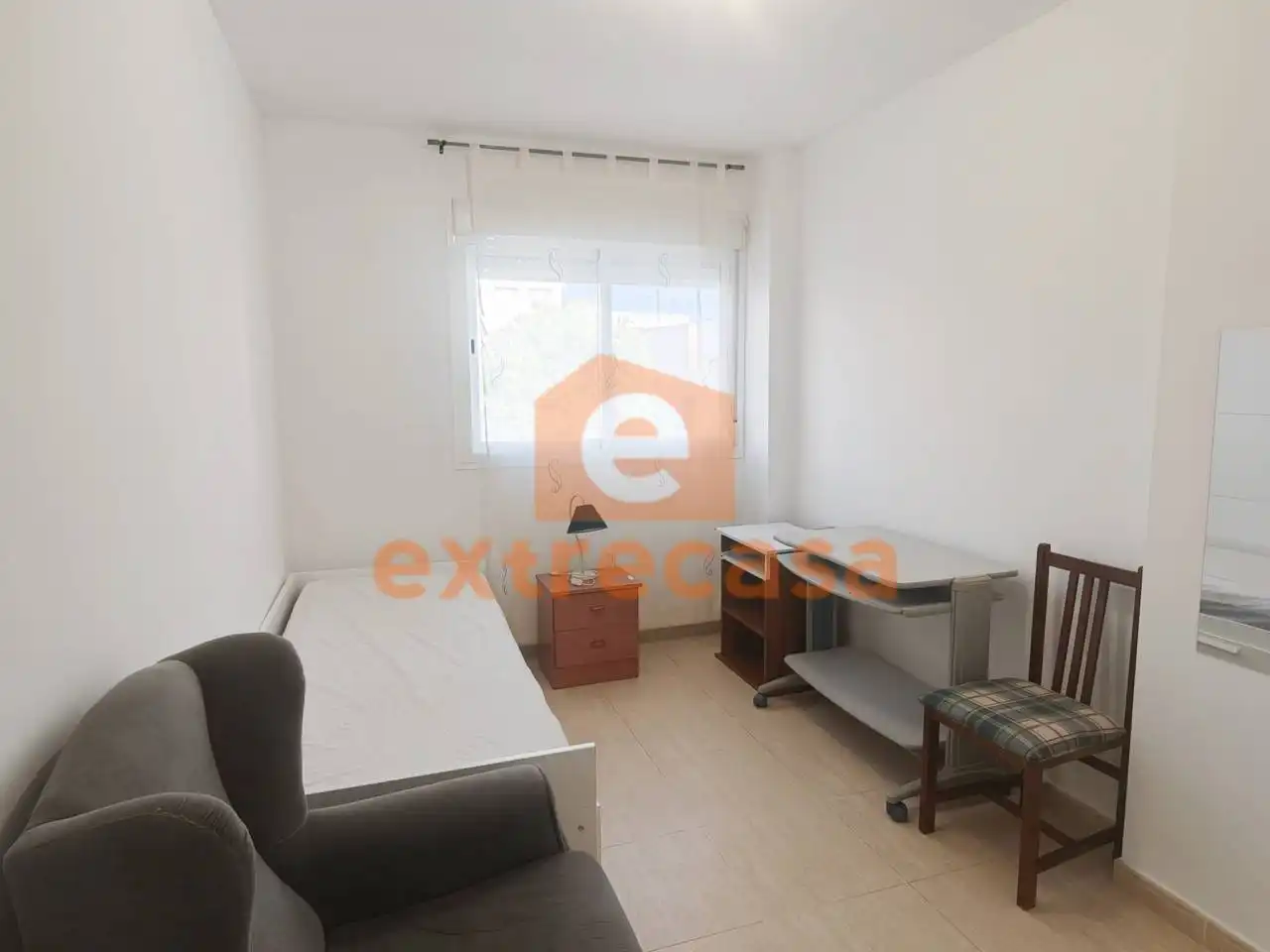 Schlafzimmer von Wohnung zur Miete in Badajoz mit Möbliert