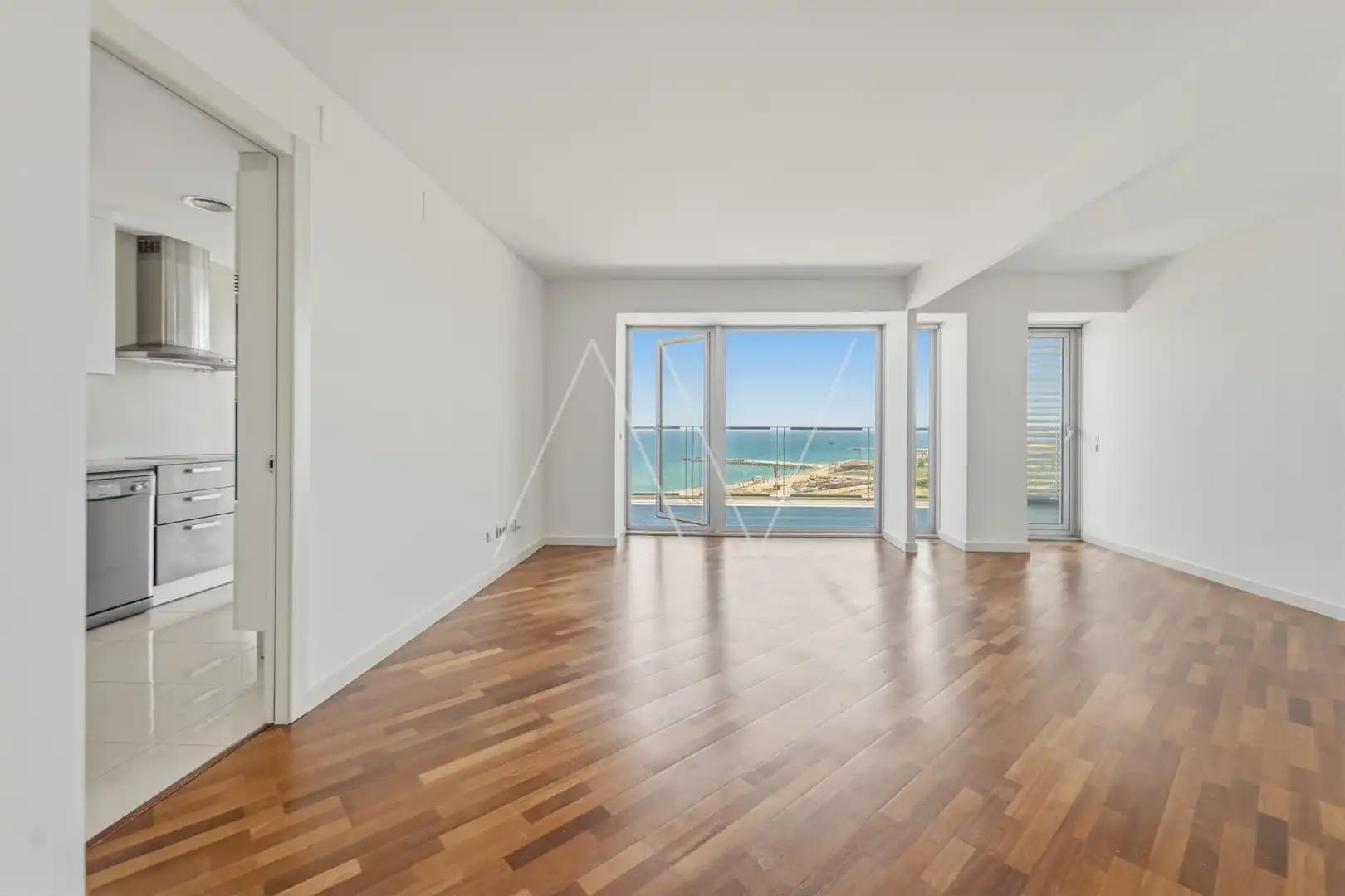 Wohnzimmer von Wohnung zum Verkauf in Barcelona mit Klimaanlage, Heizung und Terrasse
