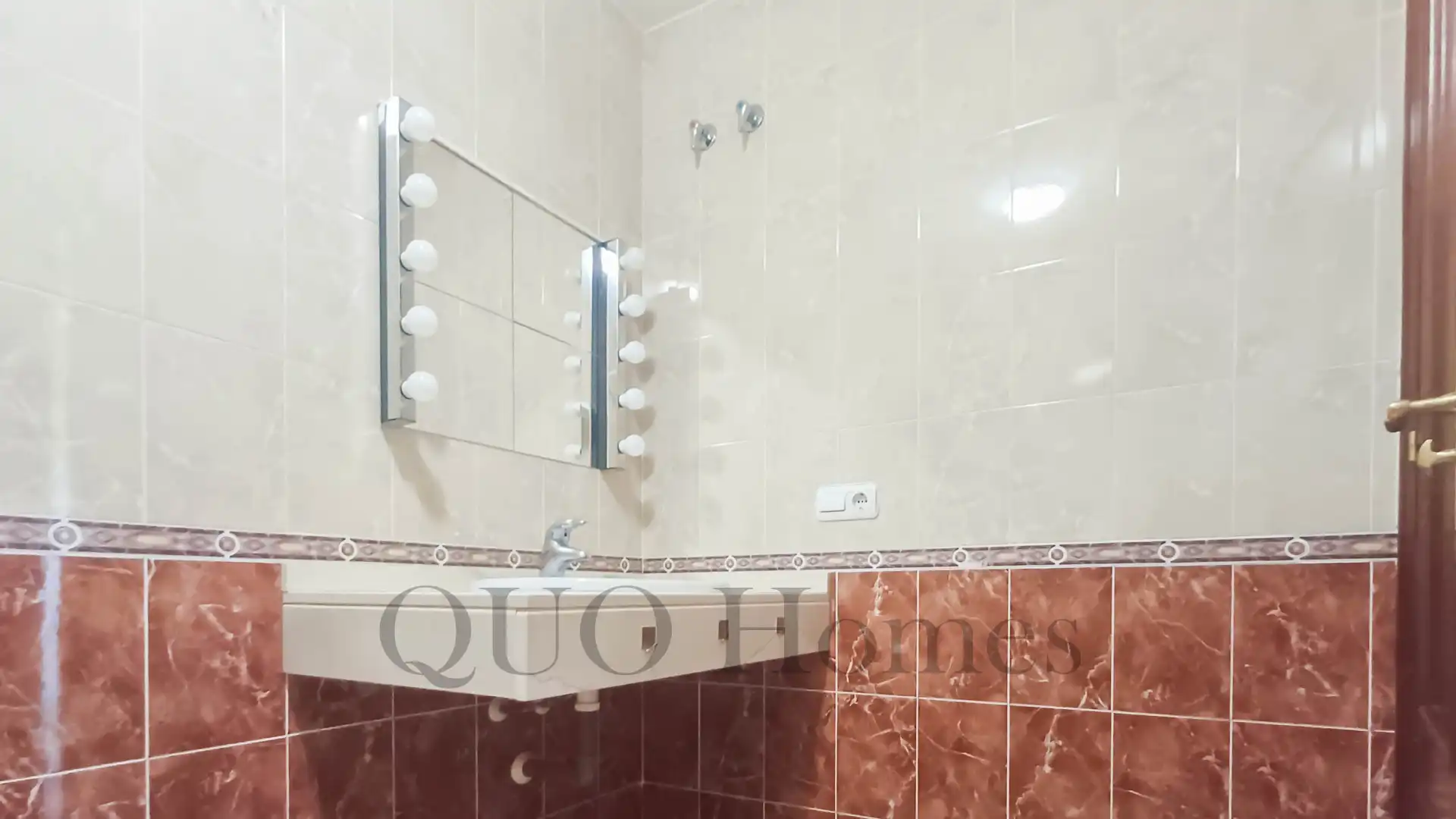 Bathroom of Flat for sale in Jerez de la Frontera  with Air Conditioner, Storage room and Balcony