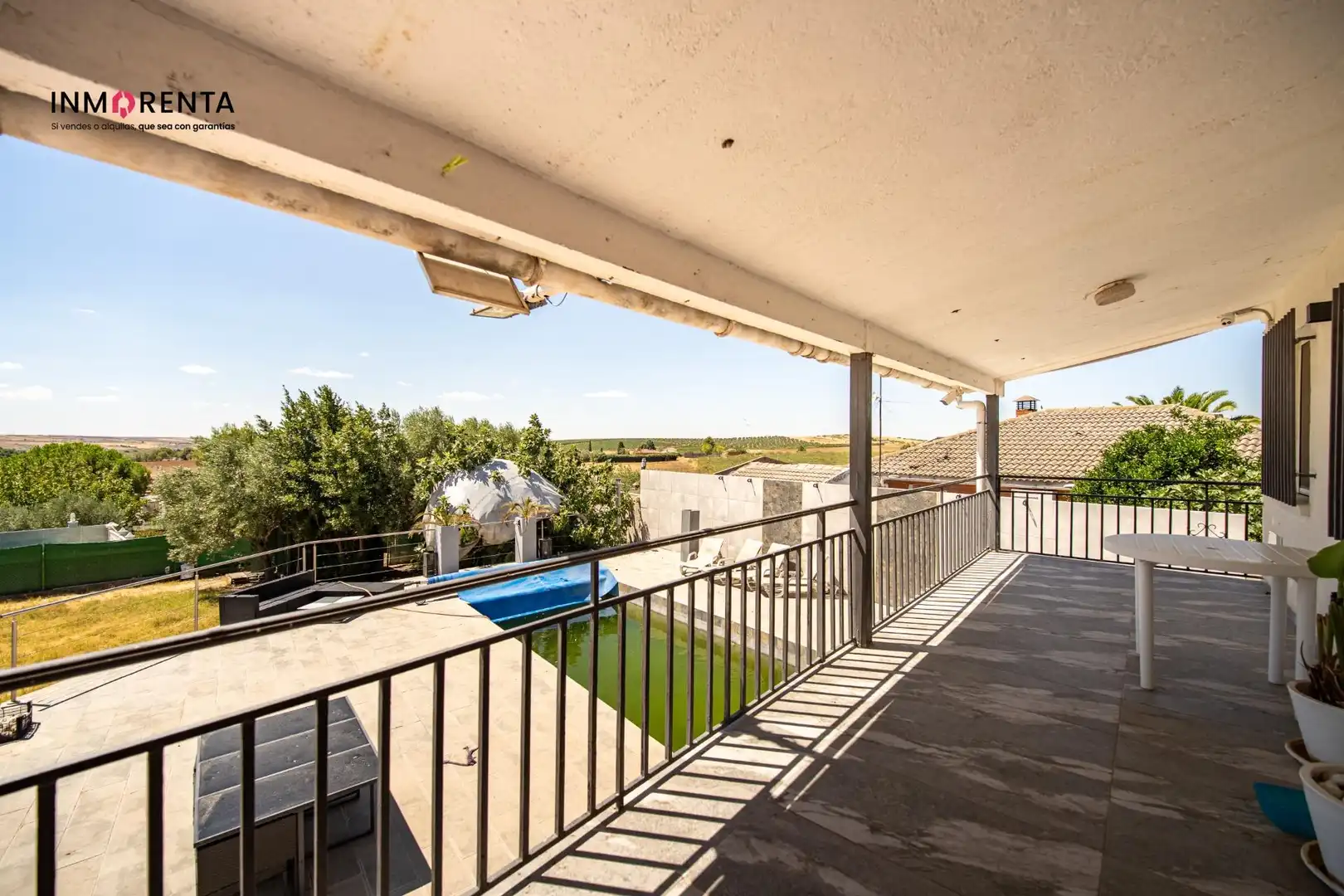 Terrassa de Casa o xalet en venda en El Viso de San Juan amb Calefacció, Jardí privat i Piscina