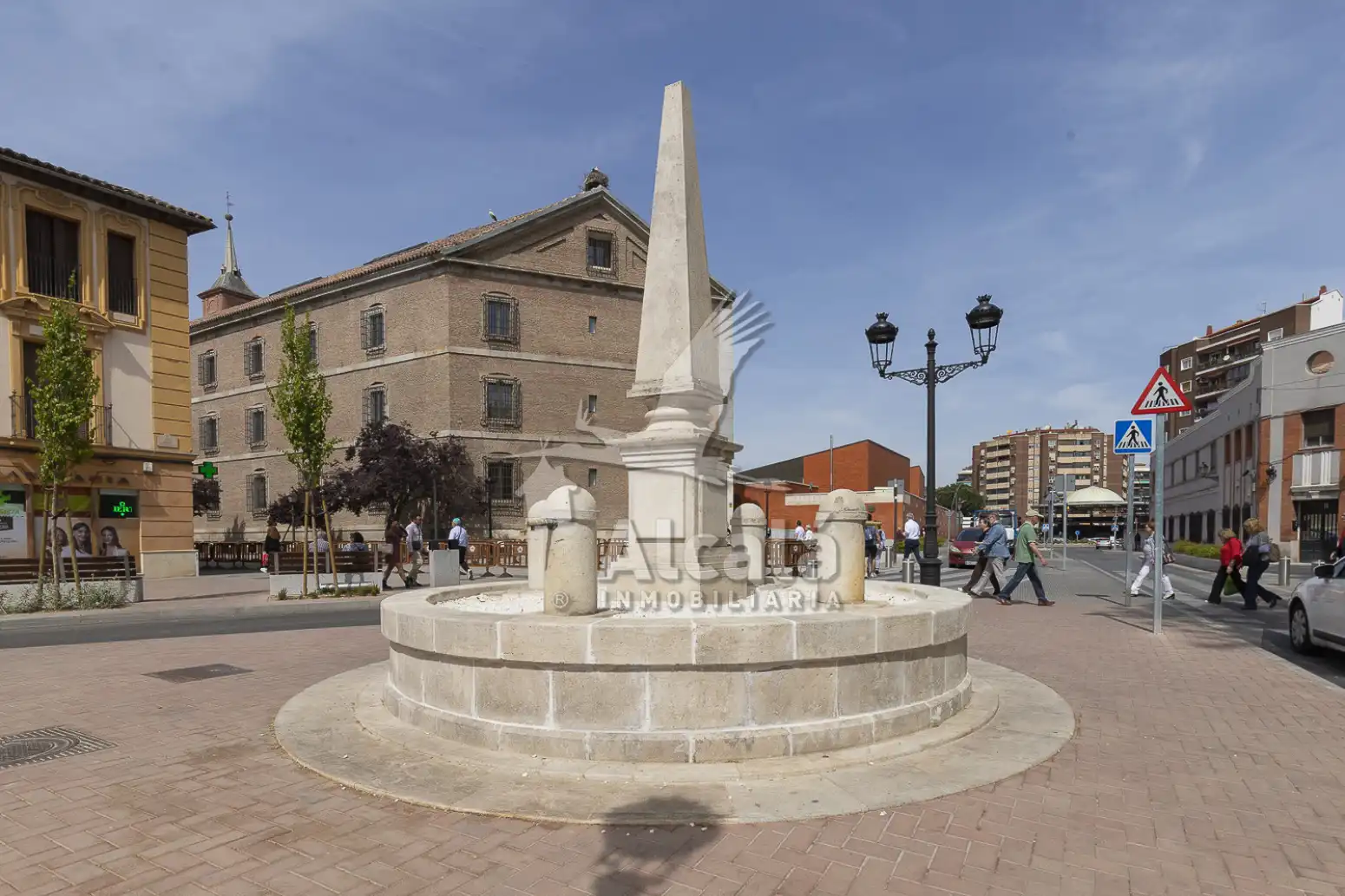 Vista exterior de Casa adosada en venta en Alcalá de Henares