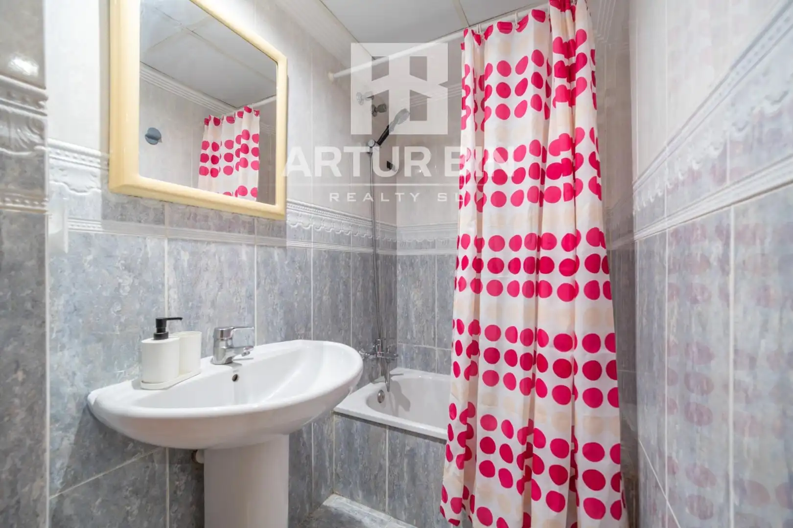 Baño de Ático en venta en Valencia con Calefacción, Jardín privado y Terraza