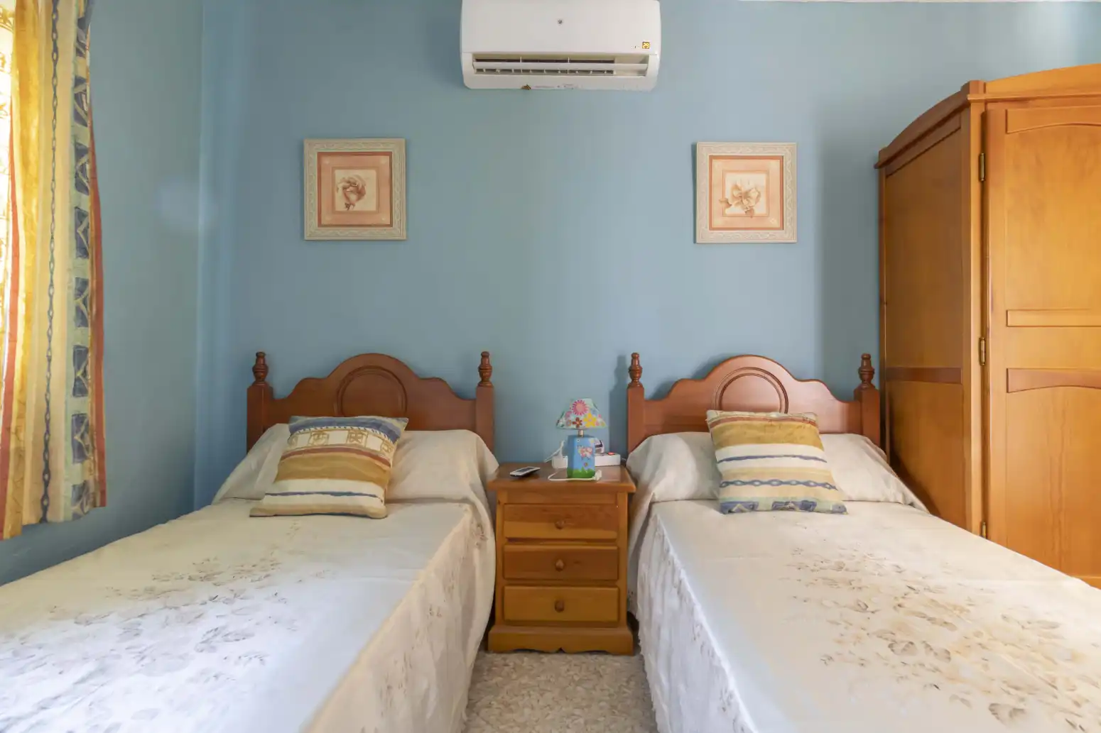 Schlafzimmer von Haus oder Chalet zum Verkauf in Espartinas mit Klimaanlage, Terrasse und Schwimmbad