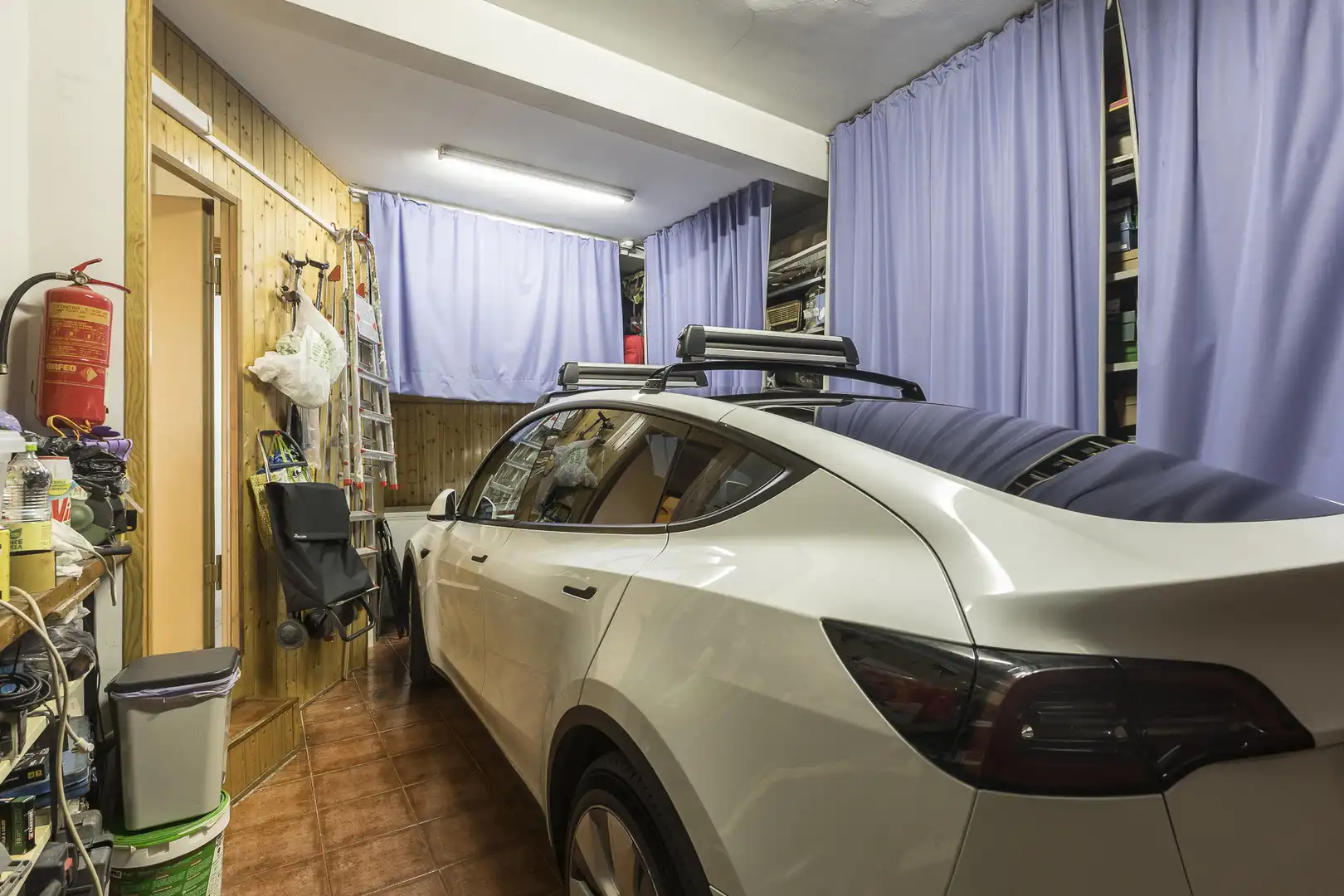 Parking de Casa adosada en venta en Barcelona con Calefacción