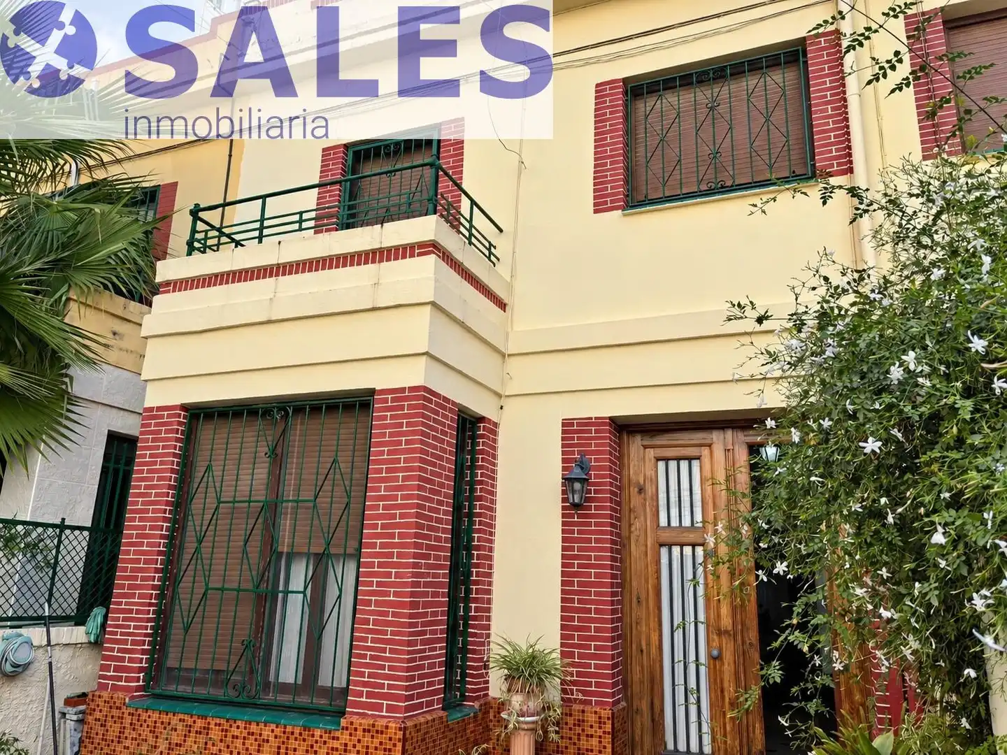 Vista exterior de Casa adosada en venta en Valencia con Jardín privado, Terraza y Trastero