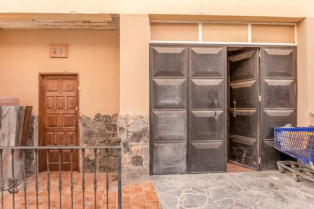 Piso en venta en C/ Gregorio Gutierrez, Miller