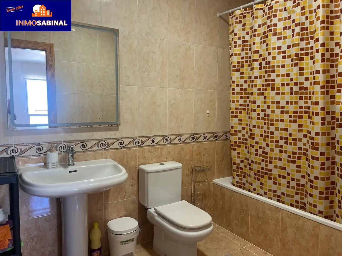 Baño de Piso en venta en Roquetas de Mar con Amueblado