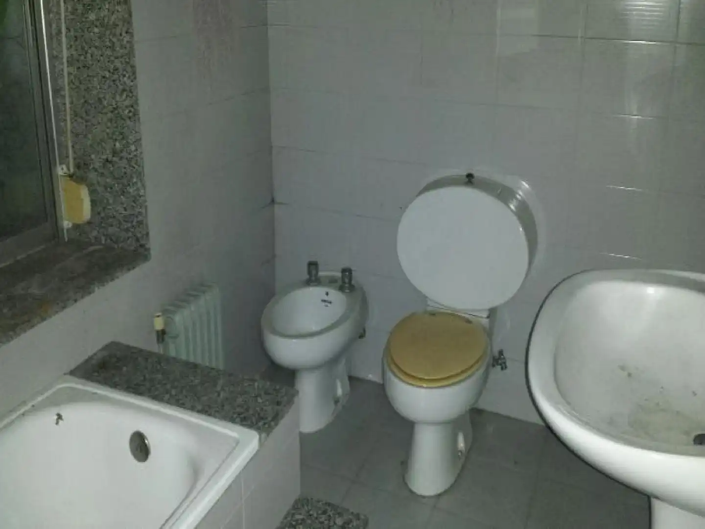 Bany de Casa o xalet en venda en Mieres (Asturias)