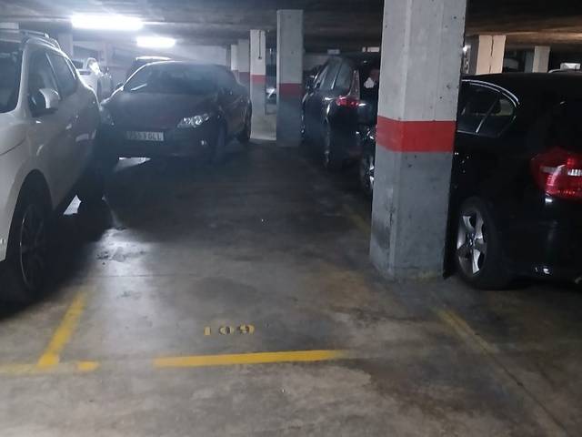 Garaje en Alquiler en Carrer de Gaudí, 2-12 en Carretera de Vic  - Remei