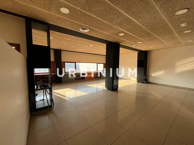 Oficina en Alquiler en Carrer Rocacorba en Barri dels Escriptors