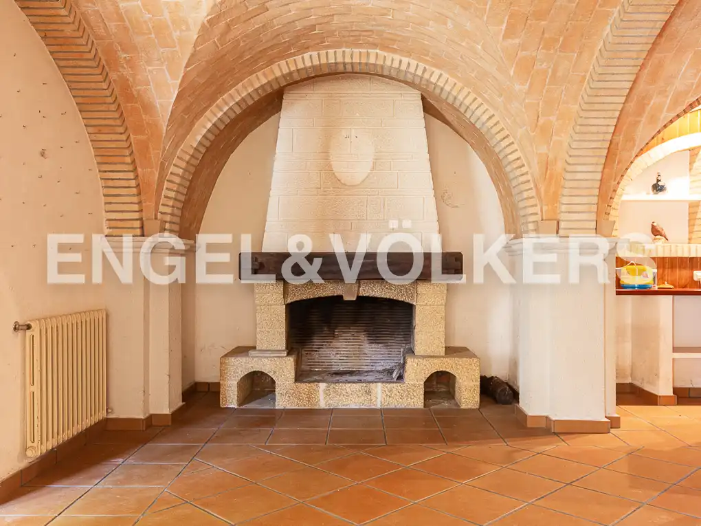 Houses for sale in Ontinyent  with Air Conditioner, Heating and Private garden