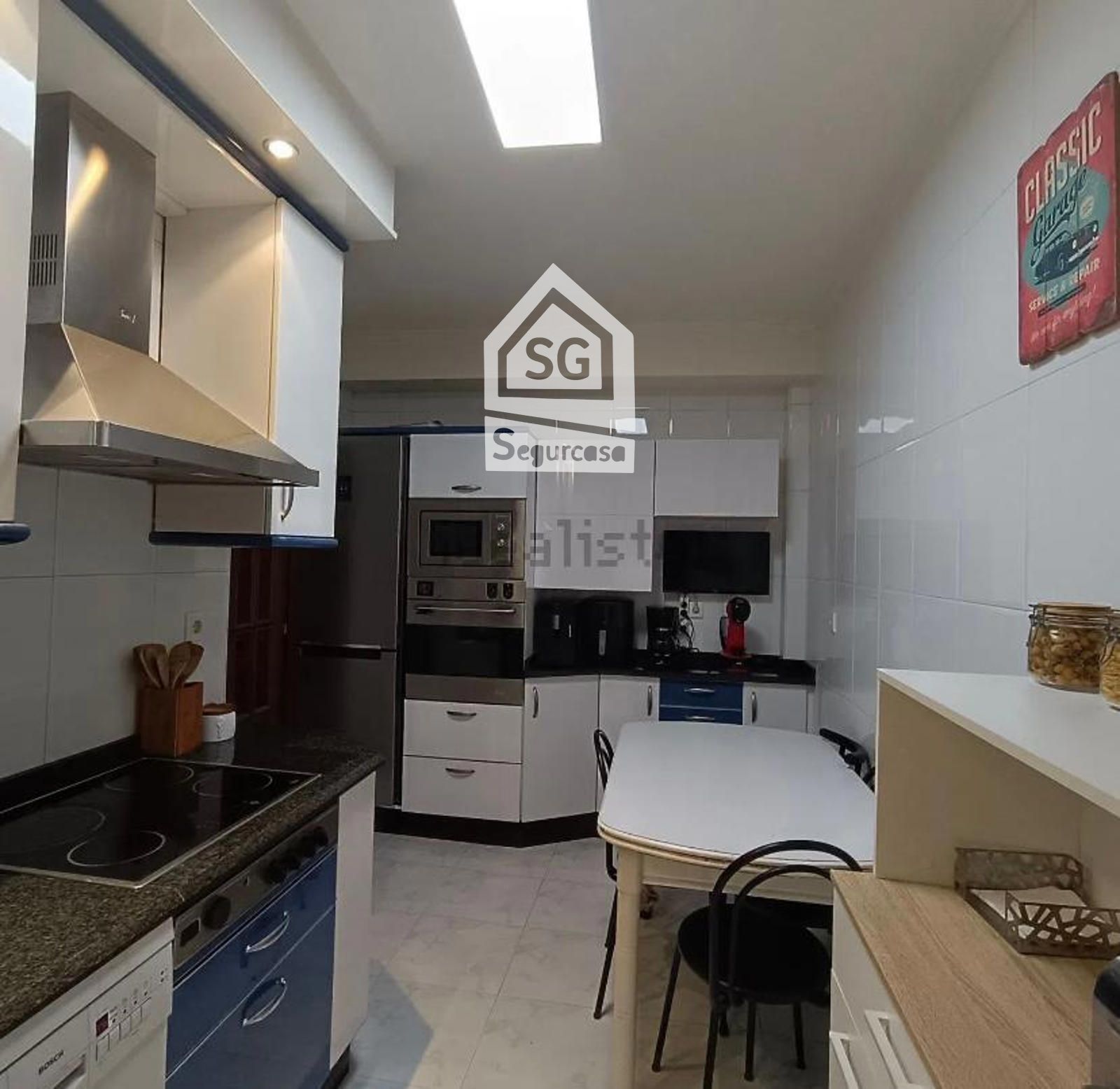 Cocina de Dúplex en venta en Ourense Capital  con Calefacción