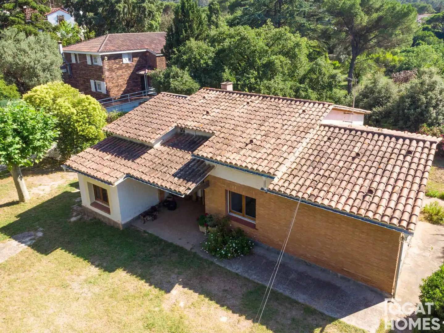 Exterior view of Houses for sale in Sant Cugat del Vallès  with Air Conditioner, Heating and Terrace