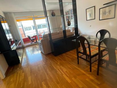 Living room of Flat to rent in  Barcelona Capital  with Air Conditioner, Heating and Parquet flooring