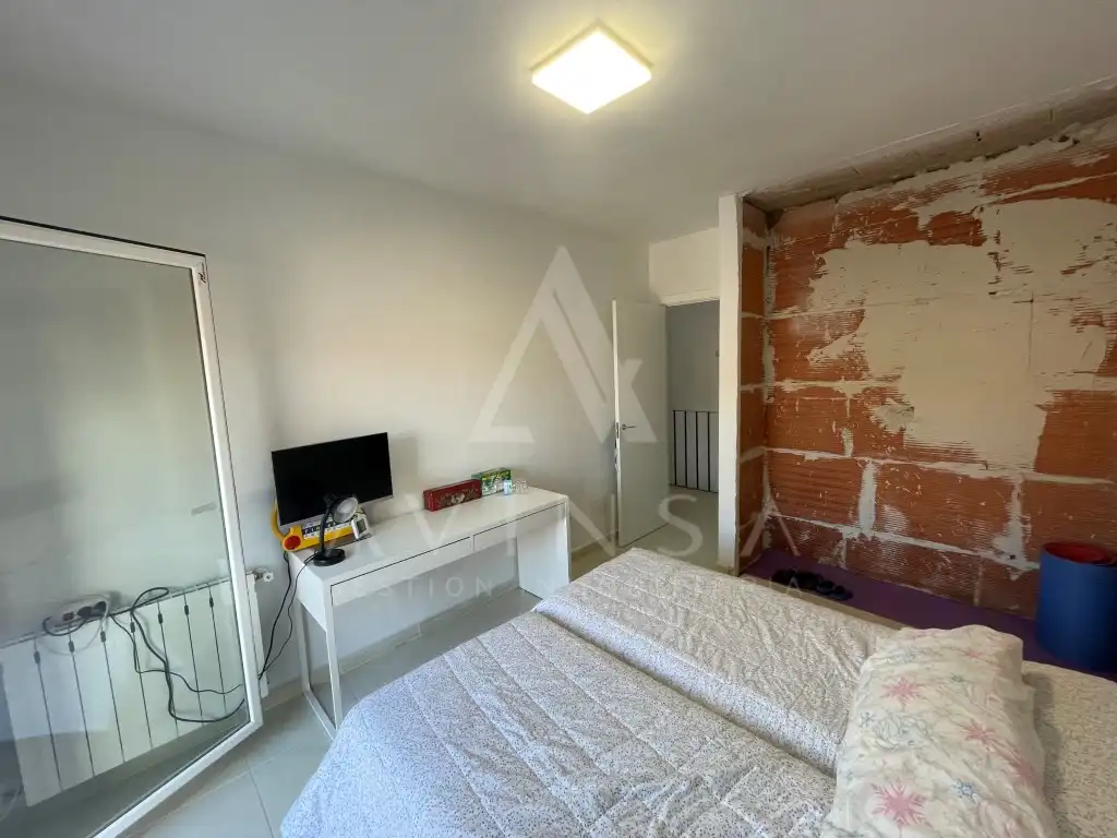 Dormitori de Casa o xalet en venda en Yebes