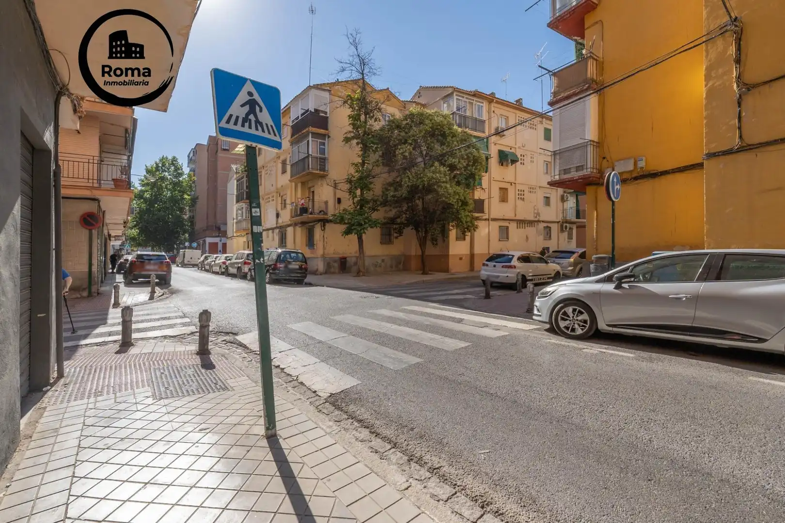 Vista exterior de Pis en venda en Granada amb Aire condicionat i Balcó