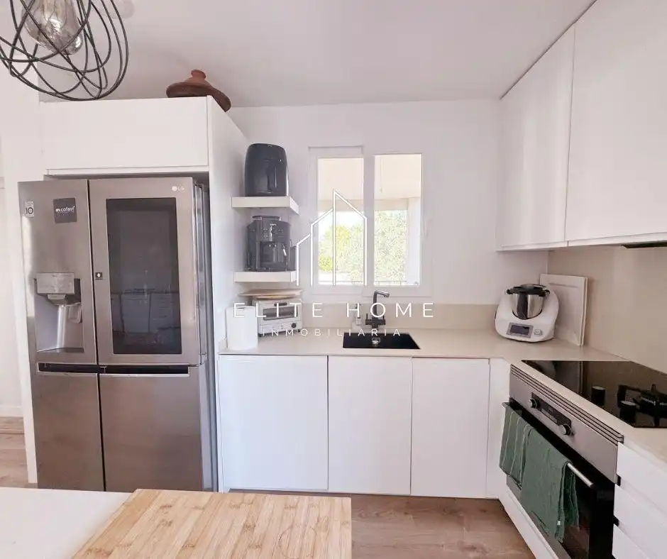Cuina de Casa o xalet en venda en Tales amb Aire condicionat, Calefacció i Jardí privat
