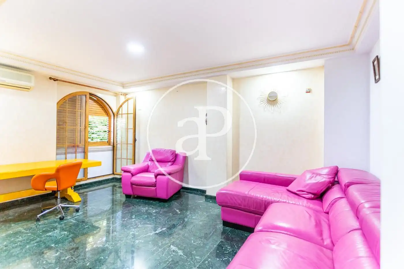 Sala de estar de Casa adosada en venta en Picanya con Aire acondicionado, Calefacción y Jardín privado