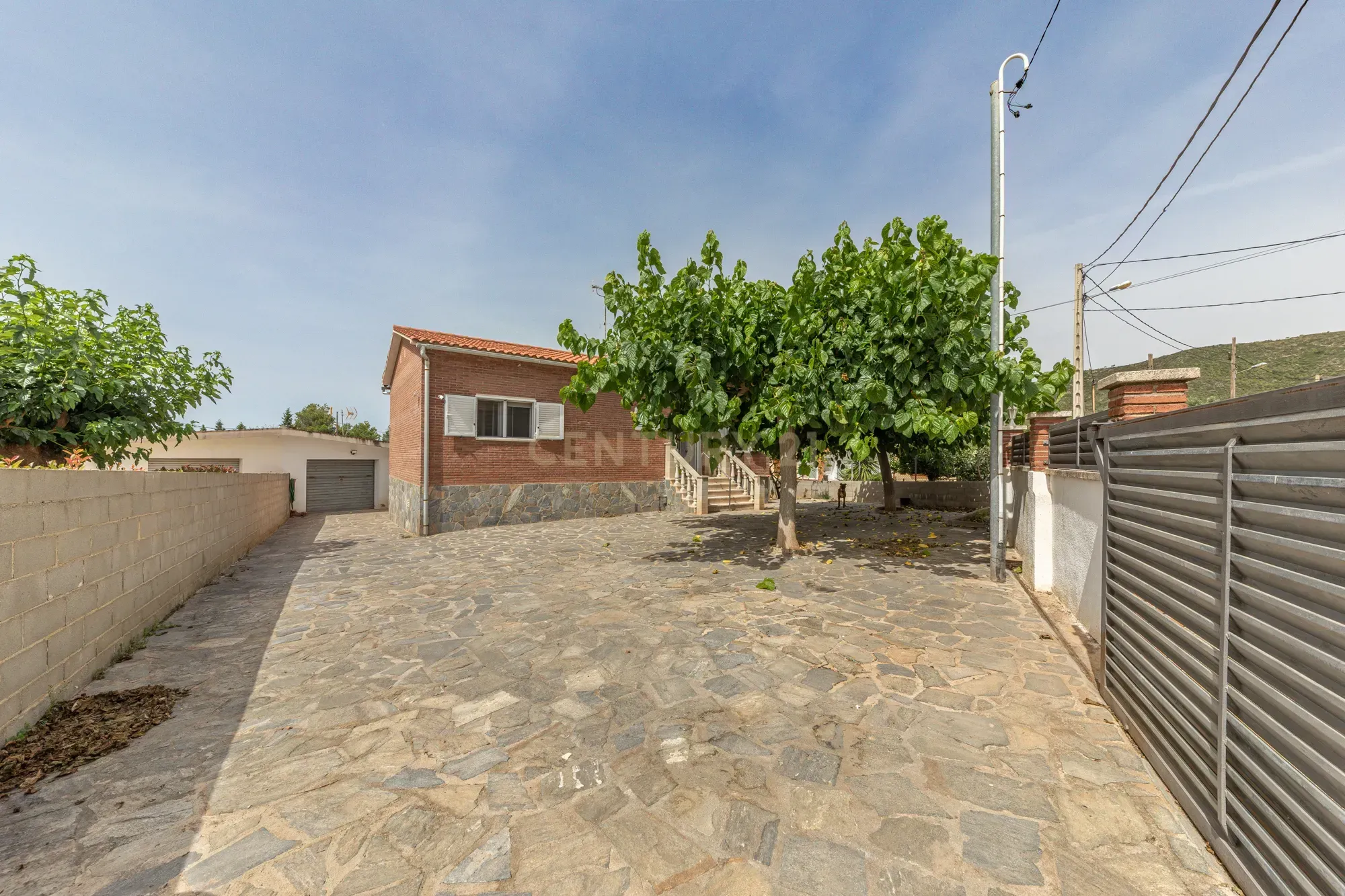 Exterior view of House or chalet for sale in El Montmell  with Private garden and Storage room