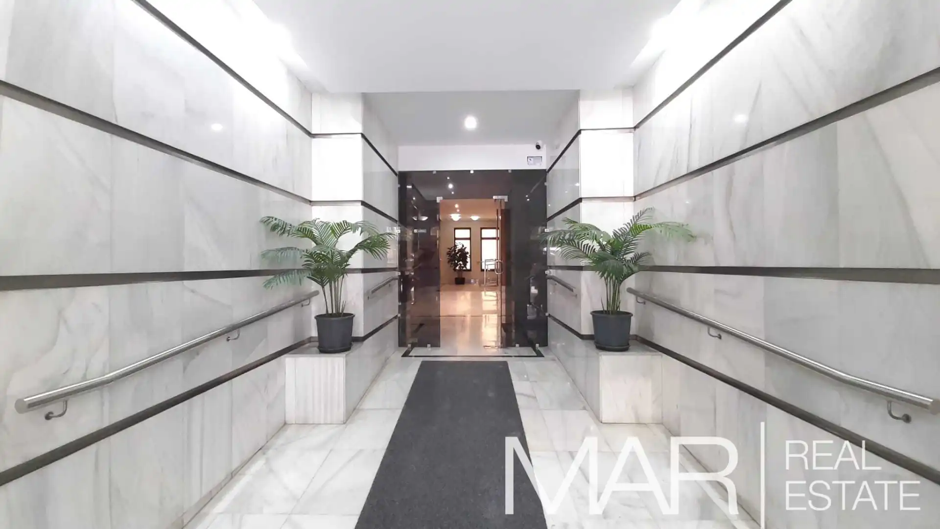 Büro zur Miete in Madrid mit Klimaanlage, Heizung und Möbliert
