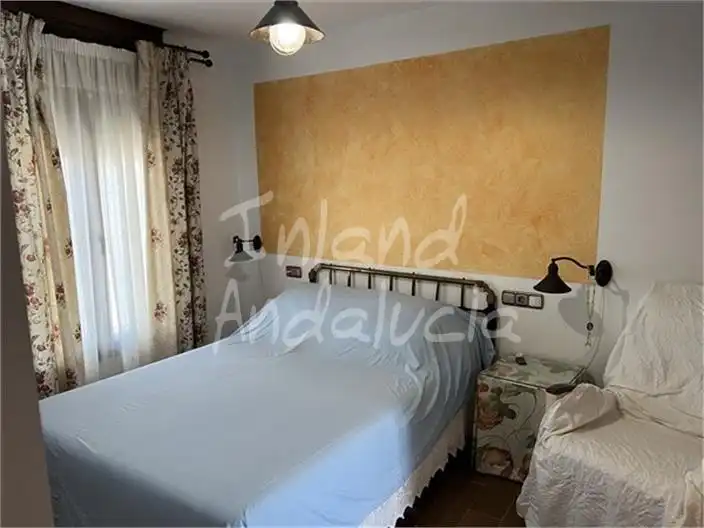 Habitación de Casa adosada en venta en Frailes con Terraza y Internet