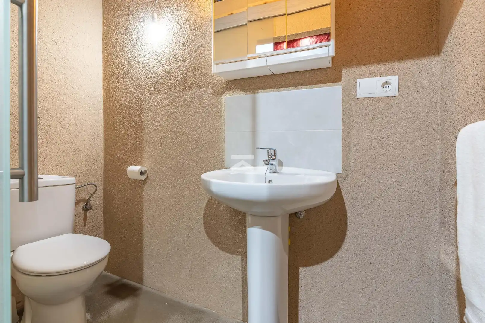 Bathroom of Houses for sale in Torroja del Priorat  with Heating, Terrace and Furnished