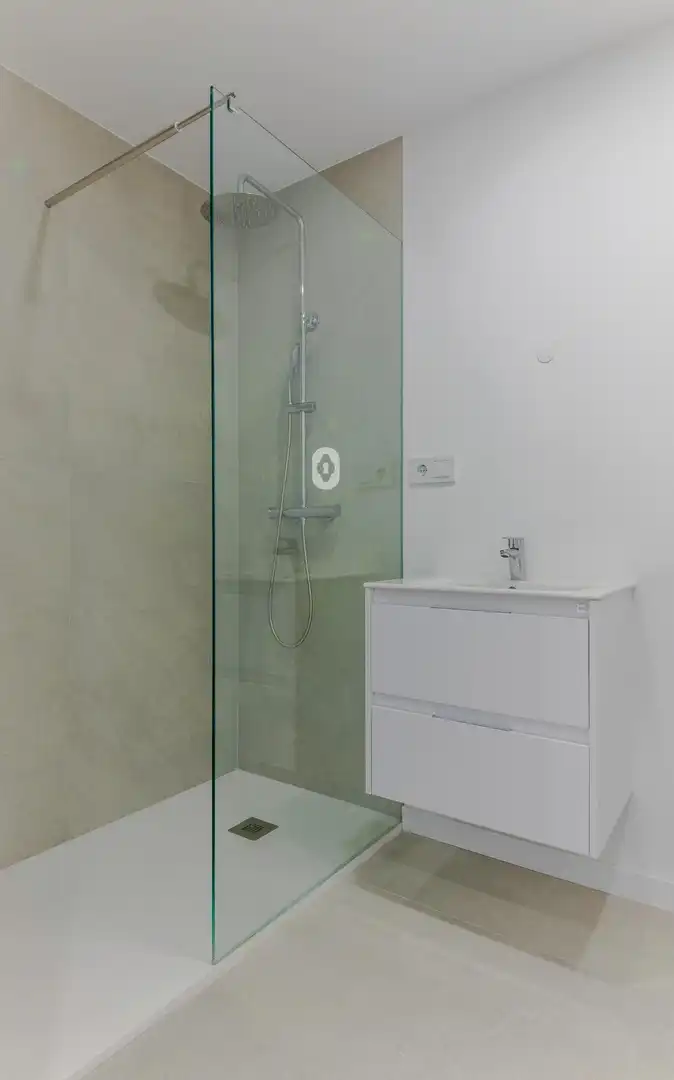 Badezimmer von Dachboden zum Verkauf in Inca mit Terrasse