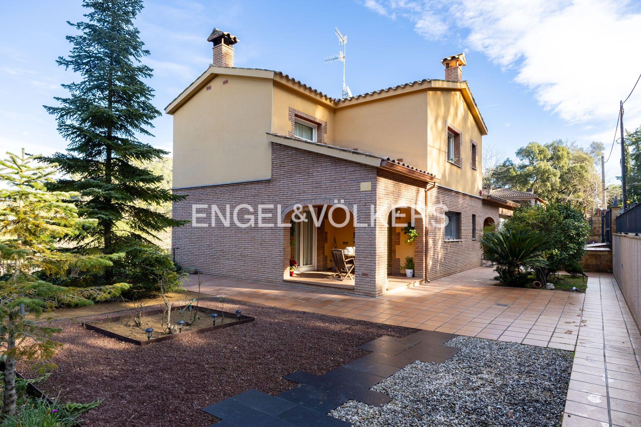 Vista exterior de Casa o chalet en venta en Vallgorguina con Aire acondicionado, Calefacción y Jardín privado