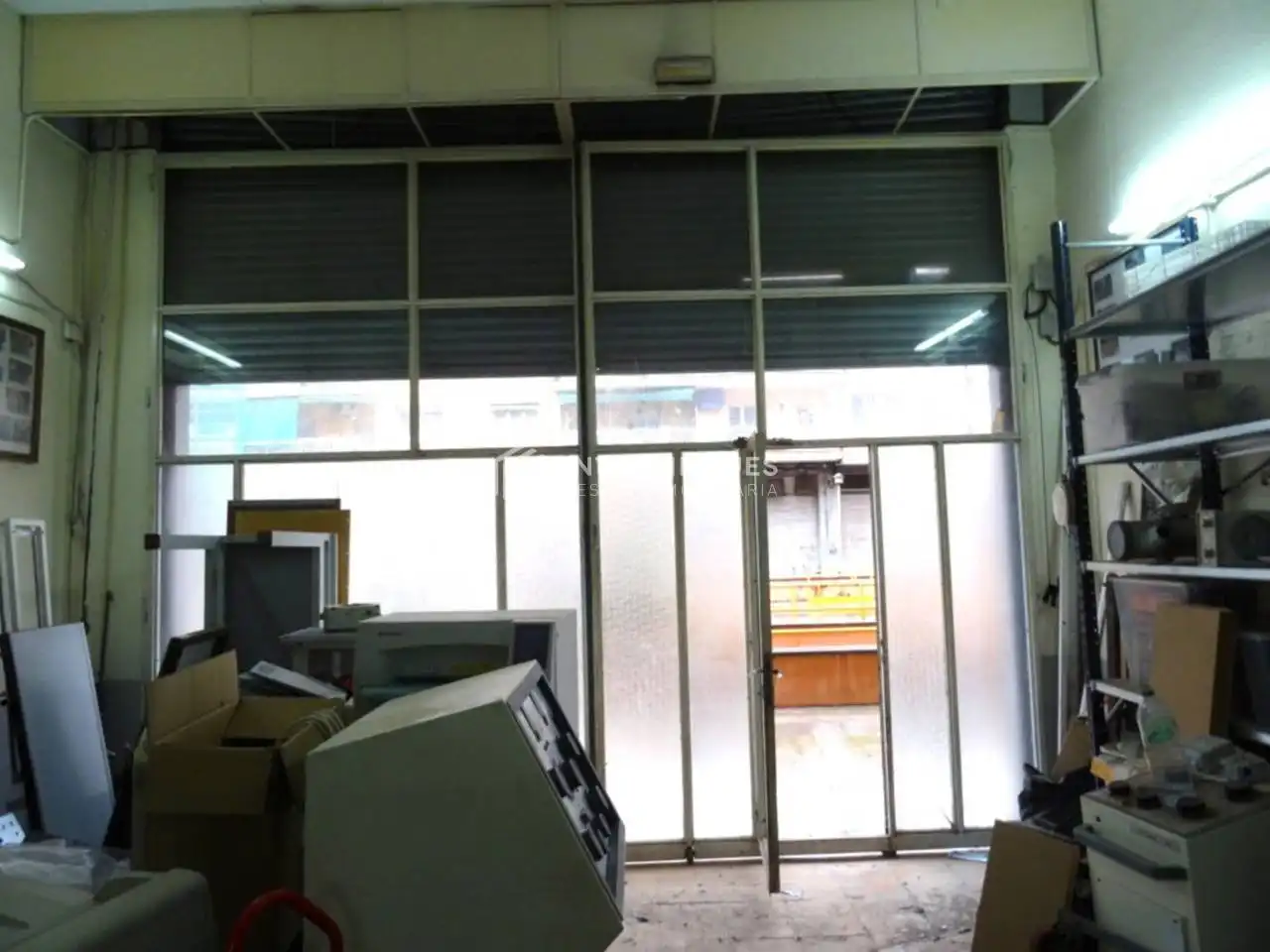 Local comercial en venda a Avenida Sant Salvador, imagen 4