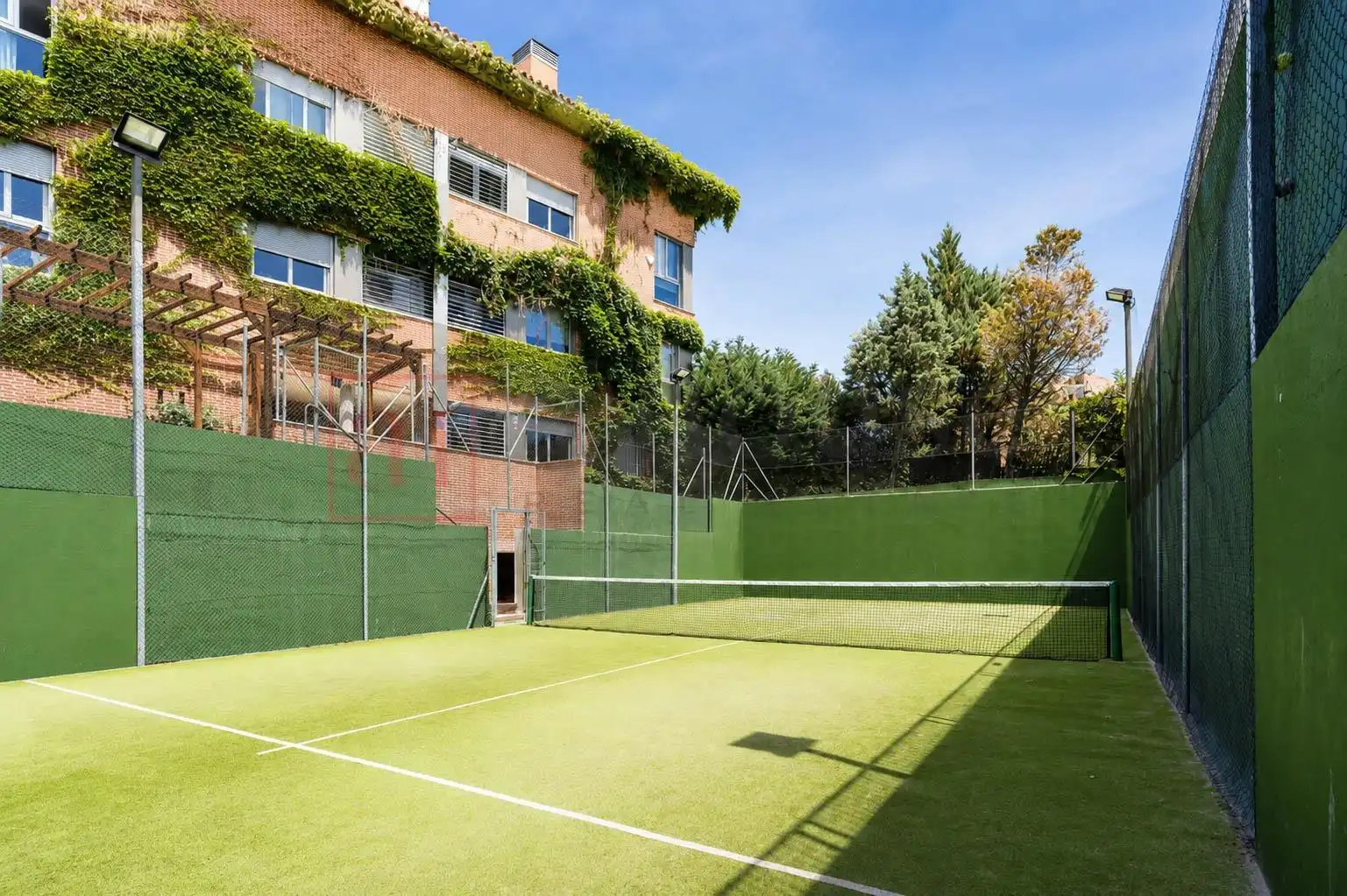 Garten von Erdgeschoss zum Verkauf in Madrid mit Klimaanlage, Heizung und Privatgarten