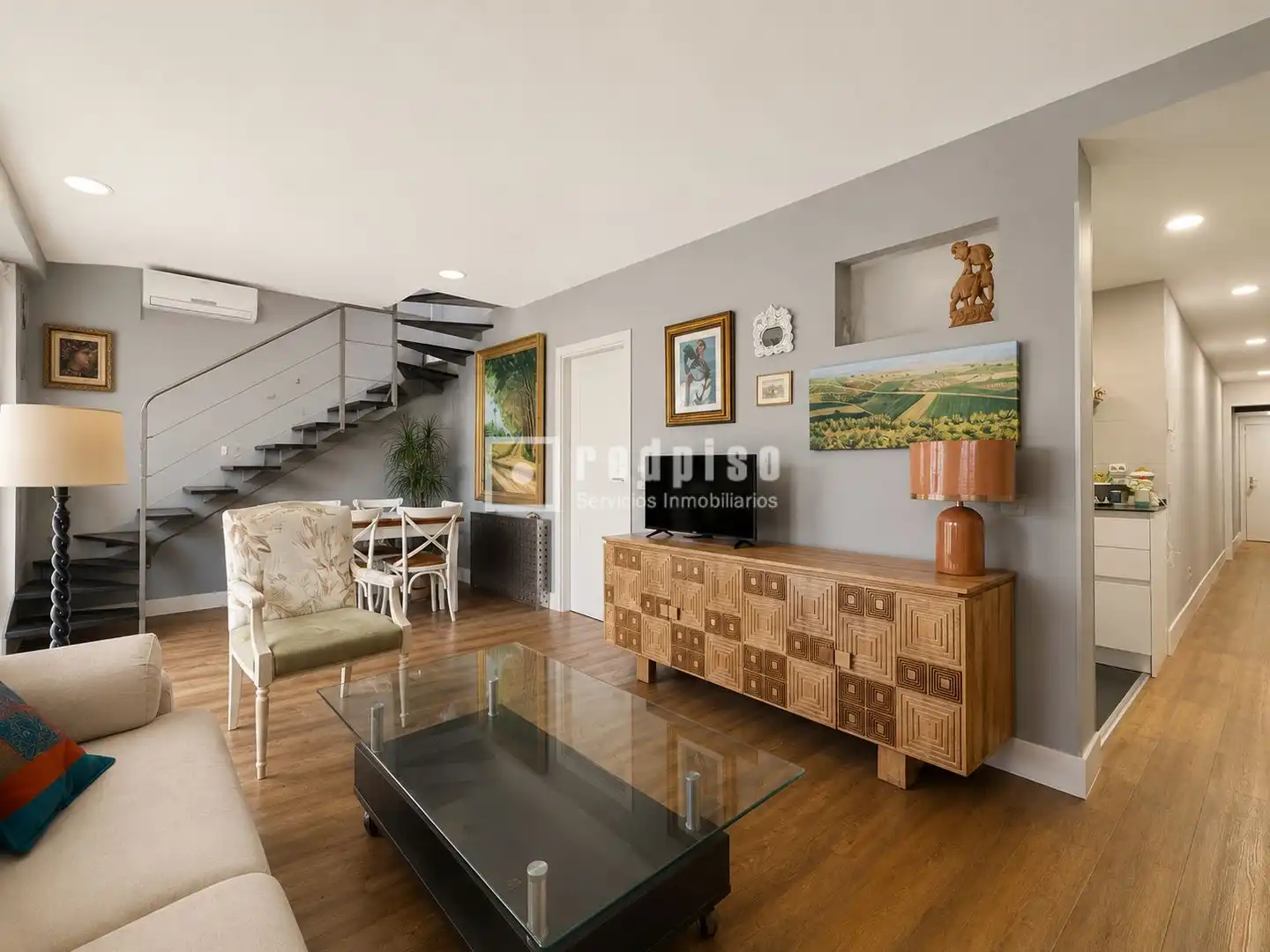 Sala d'estar de Dúplex en venda en Madrid amb Aire condicionat, Calefacció i Parquet