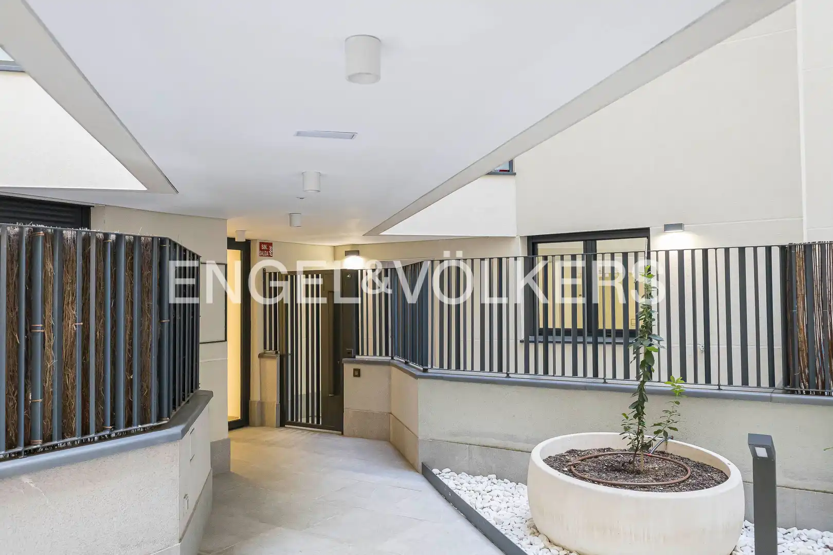 Piso de alquiler en Madrid con Aire acondicionado, Calefacción y Jardín privado