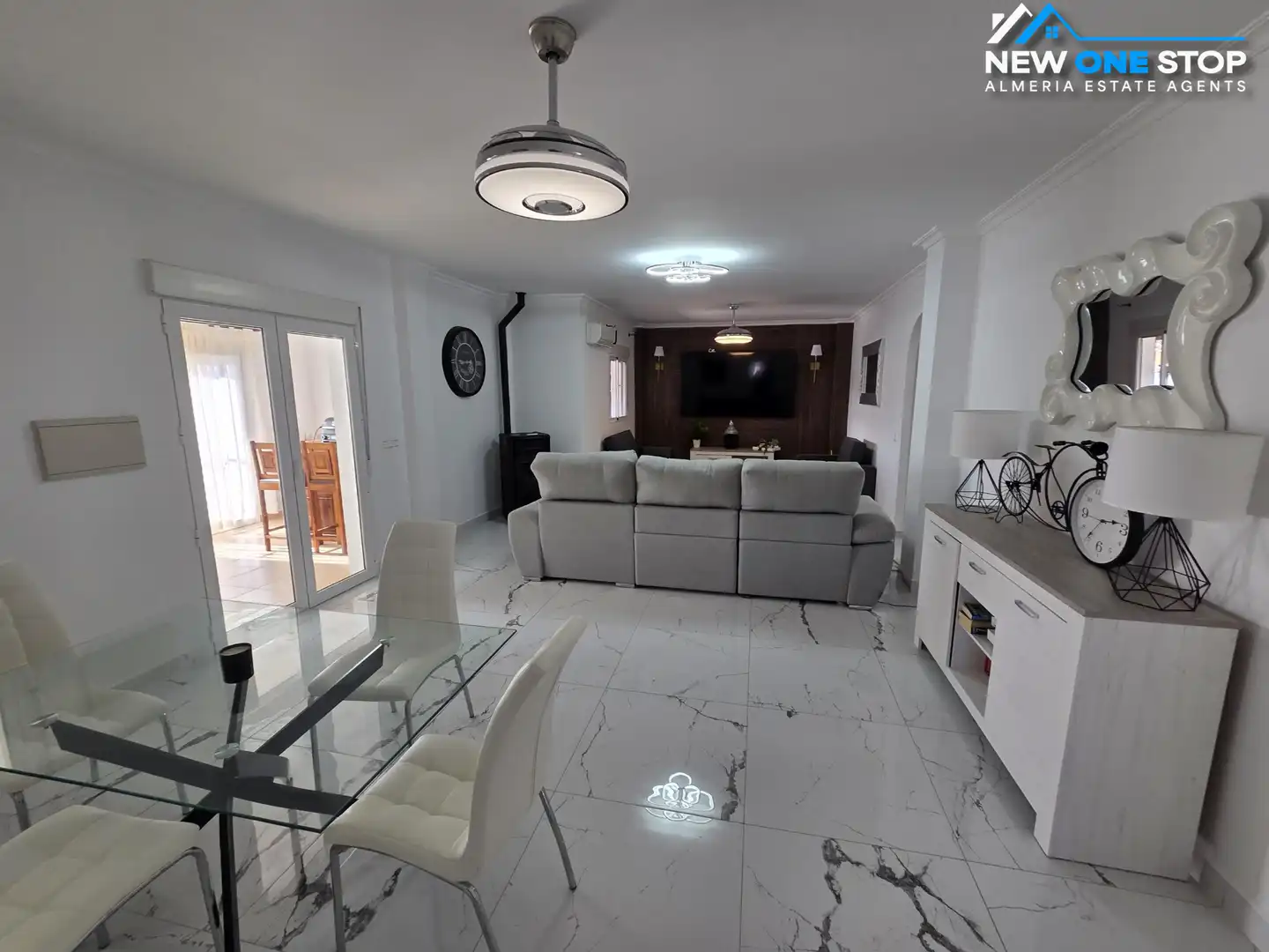 Sala de estar de Casa o chalet en venta en Arboleas con Aire acondicionado, Calefacción y Jardín privado
