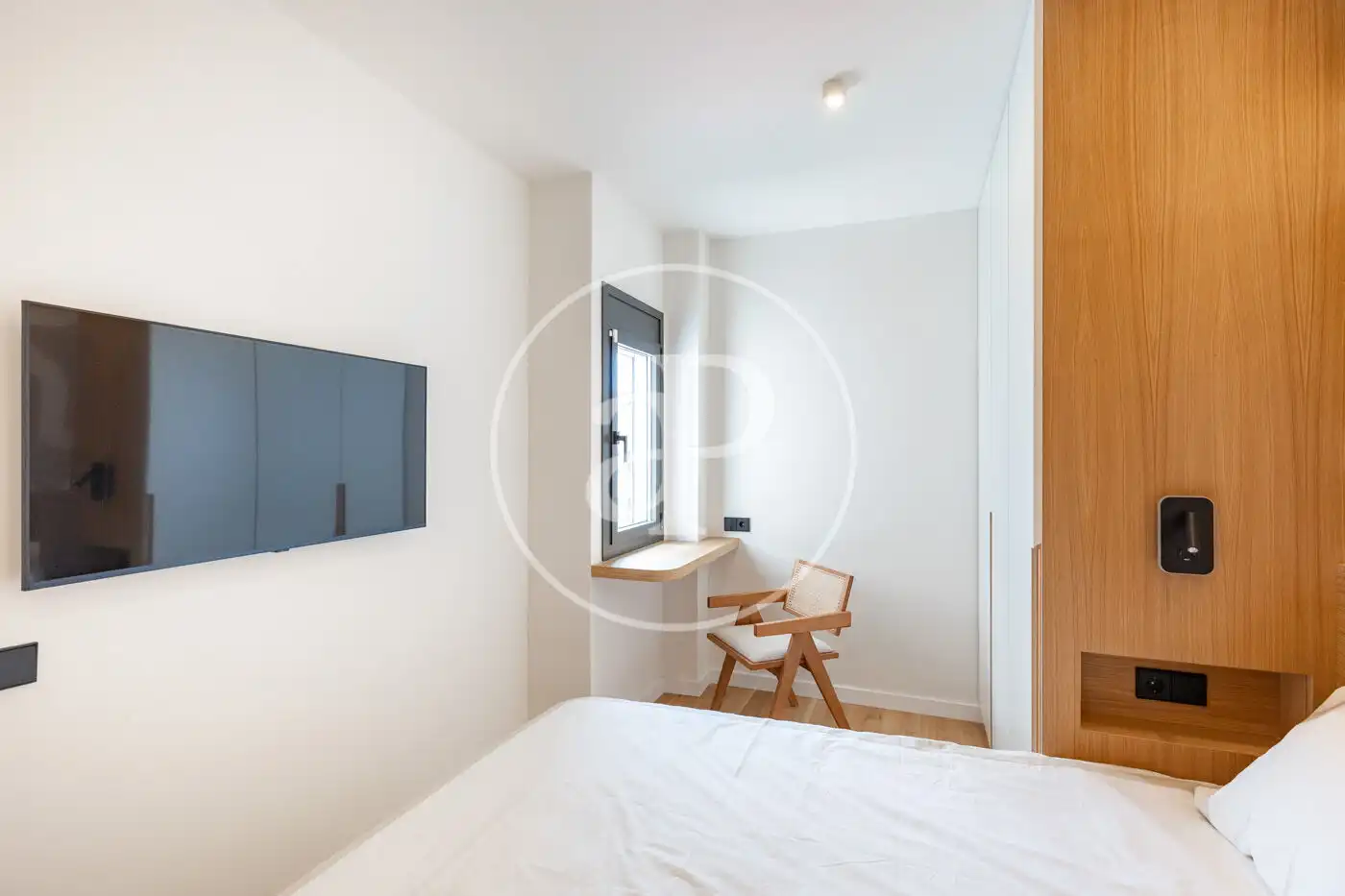 Schlafzimmer von Wohnung zum Verkauf in Barcelona mit Klimaanlage, Heizung und Terrasse