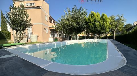 Chalet en venta en Algimia De Alfara, 5 dormitorios.