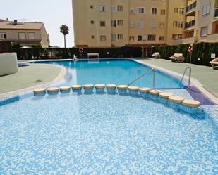 Piscina de Apartament de lloguer en Oliva amb Aire condicionat, Calefacció i Terrassa