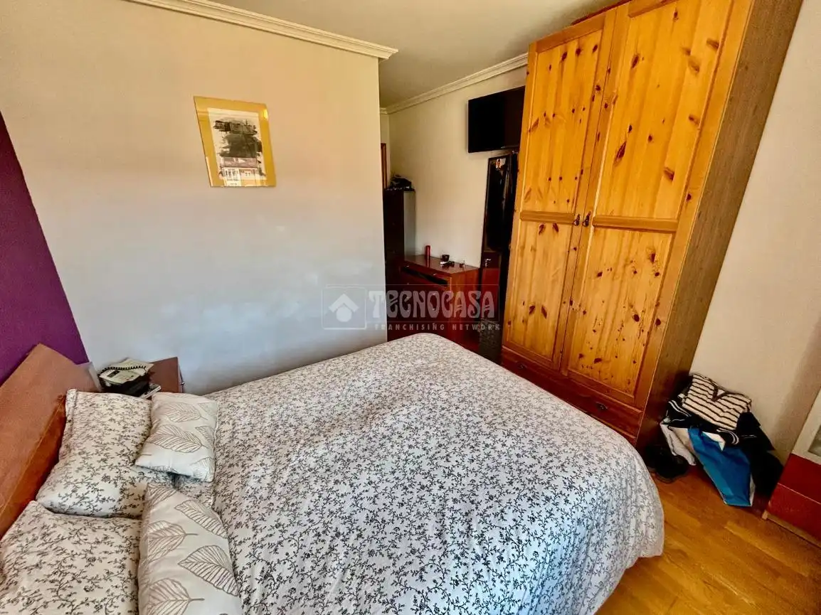 Habitación de Piso en venta en Ávila con Calefacción, Parquet y Trastero