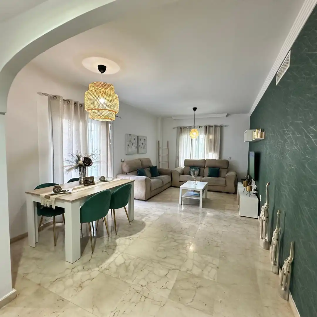 Sala d'estar de Planta baixa en venda en La Línea de la Concepción