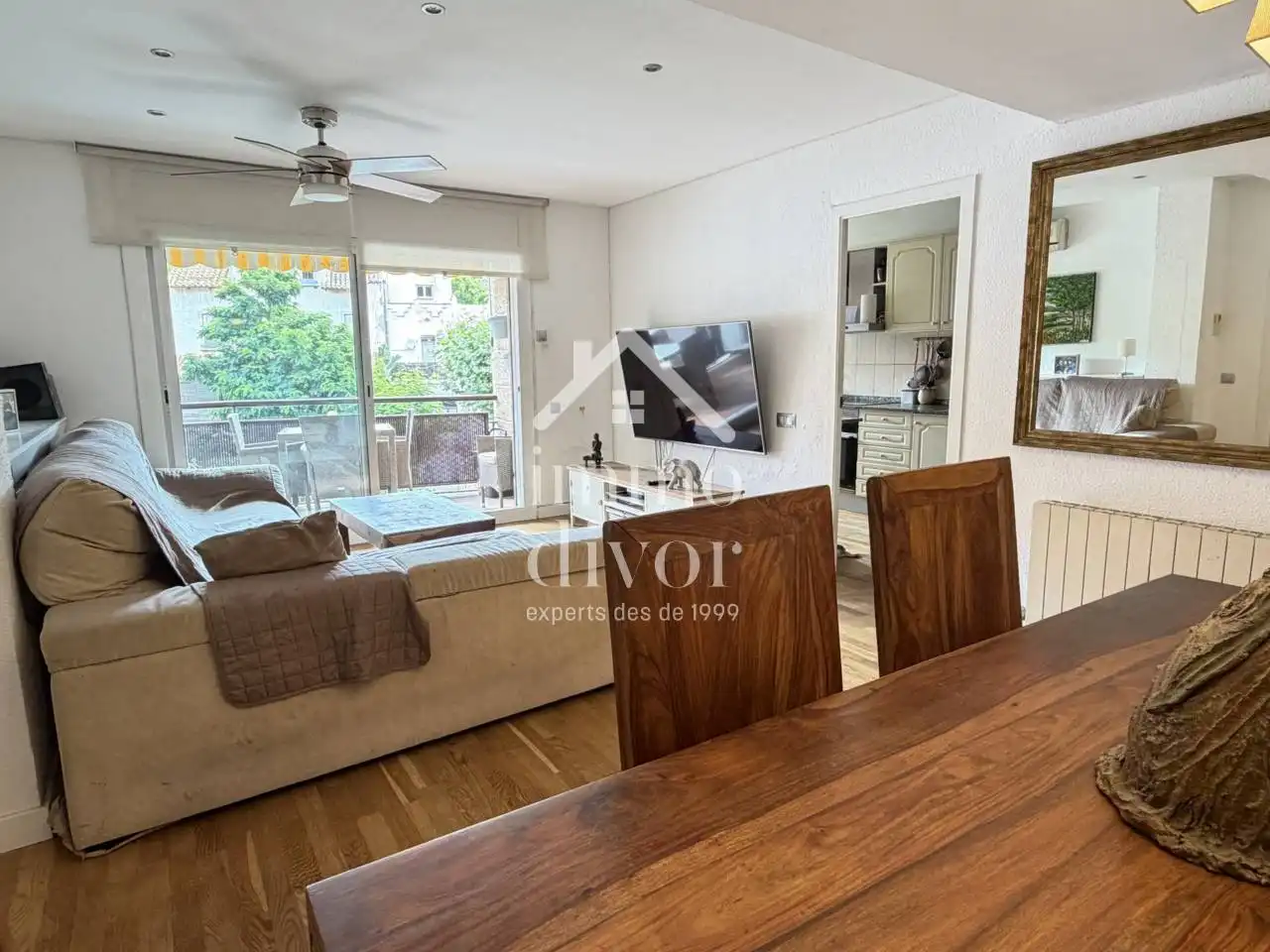 Sala de estar de Piso en venta en Sant Andreu de Llavaneres con Calefacción, Parquet y Balcón