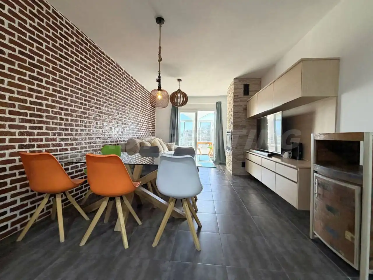 Sala de estar de Piso en venta en La Línea de la Concepción con Terraza, Amueblado y Alarma