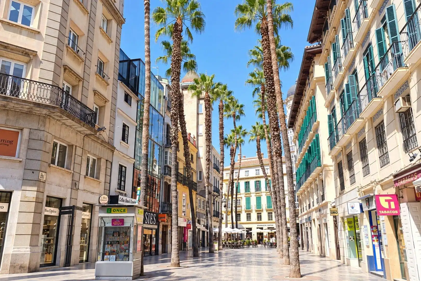 Vista exterior de Edifici en venda en Málaga