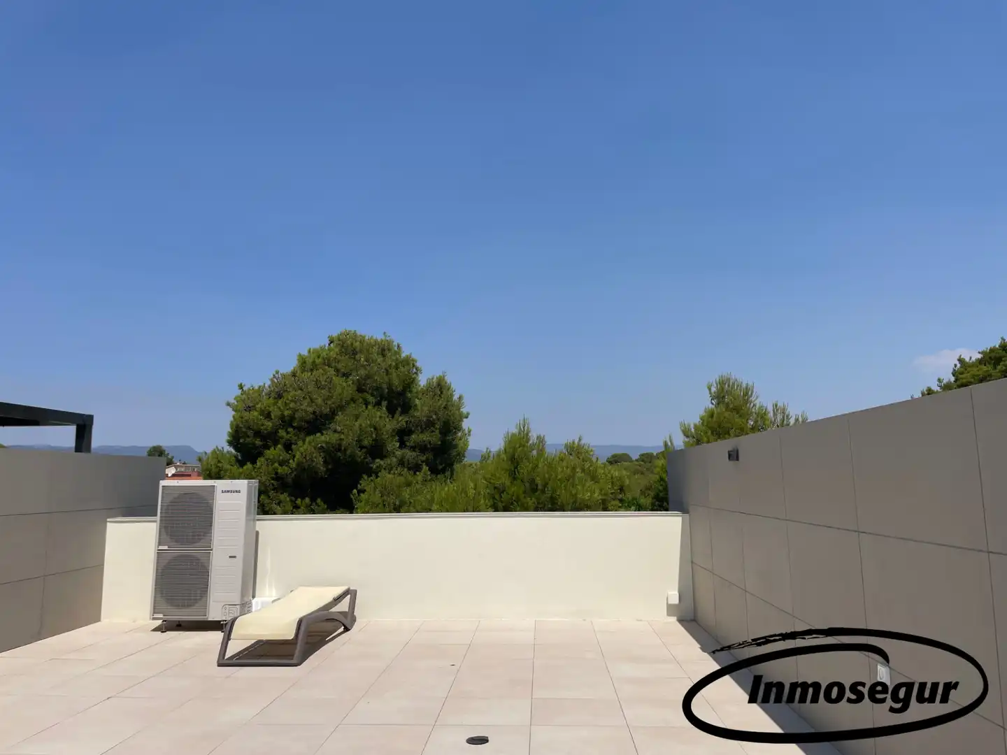 Terrassa de Casa adosada en venda en Cambrils amb Aire condicionat, Calefacció i Jardí privat