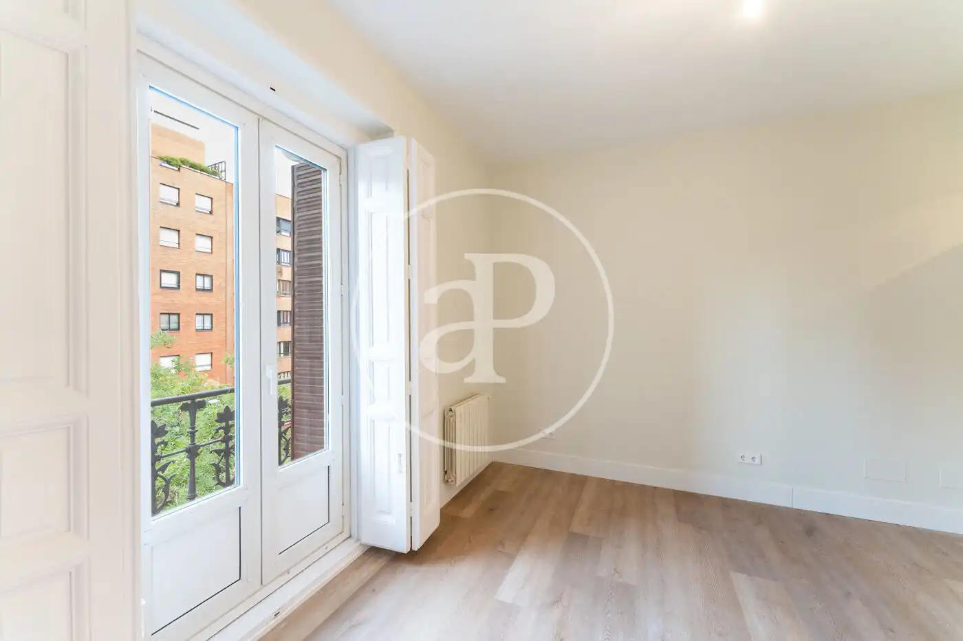 Bedroom of Flat for sale in Madrid  with Air Conditioner, Heating and Storage room