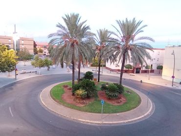 Local comercial de lloguer a Avenida de la Constitución