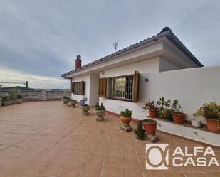 Exterior view of Single-family semi-detached for sale in Blanes  with Terrace, Swimming Pool and Oven