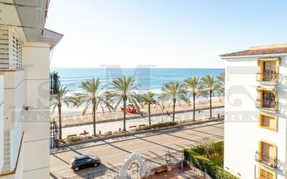 Vista exterior de Àtic en venda en Calafell amb Calefacció, Jardí privat i Parquet